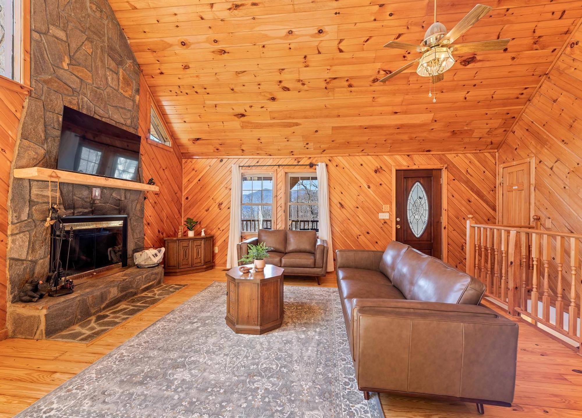 Maggie Valley Cabin With Beautiful Mountain Views, Hottub, Pet Friendly, Gameroom, Fireplace Exteriör bild