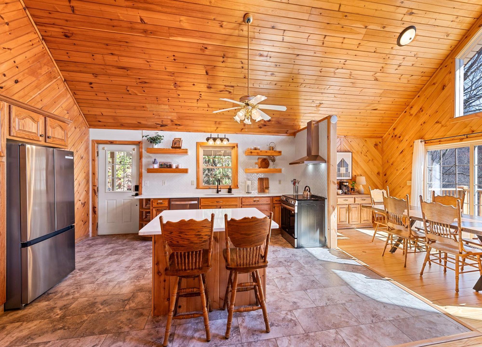 Maggie Valley Cabin With Beautiful Mountain Views, Hottub, Pet Friendly, Gameroom, Fireplace Exteriör bild