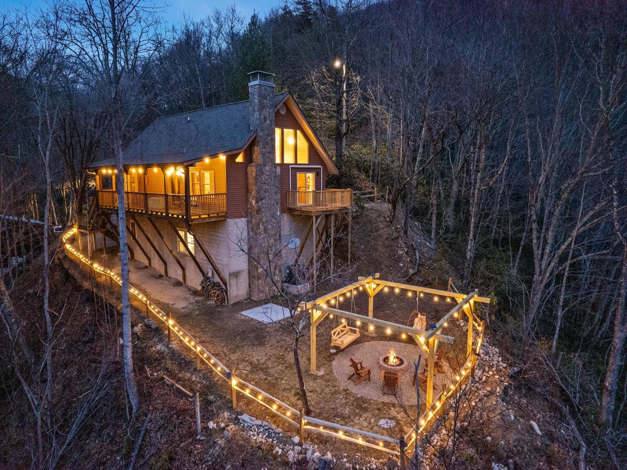 Maggie Valley Cabin With Beautiful Mountain Views, Hottub, Pet Friendly, Gameroom, Fireplace Exteriör bild