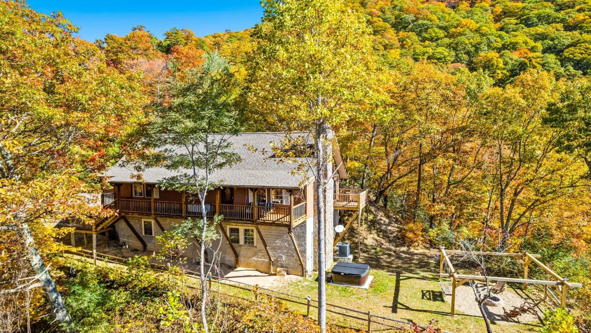 Maggie Valley Cabin With Beautiful Mountain Views, Hottub, Pet Friendly, Gameroom, Fireplace Exteriör bild