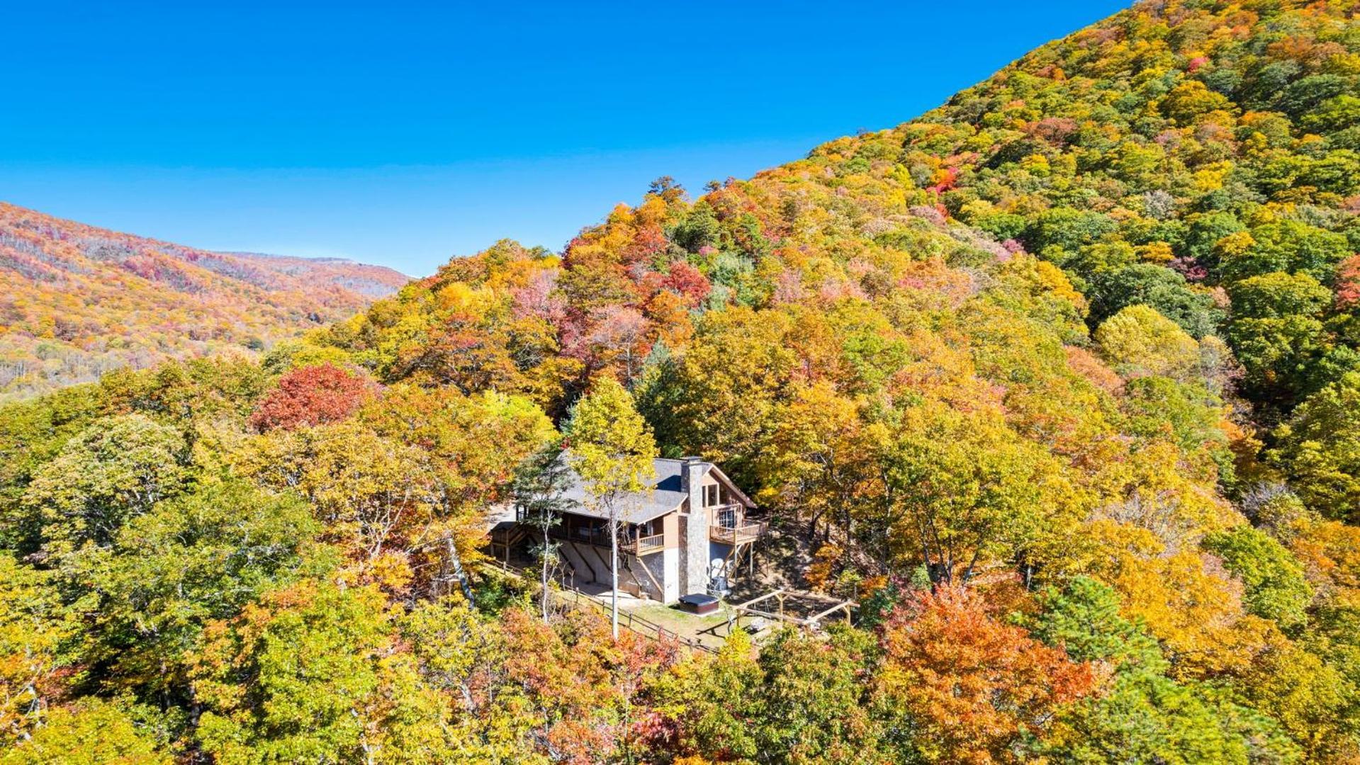 Maggie Valley Cabin With Beautiful Mountain Views, Hottub, Pet Friendly, Gameroom, Fireplace Exteriör bild